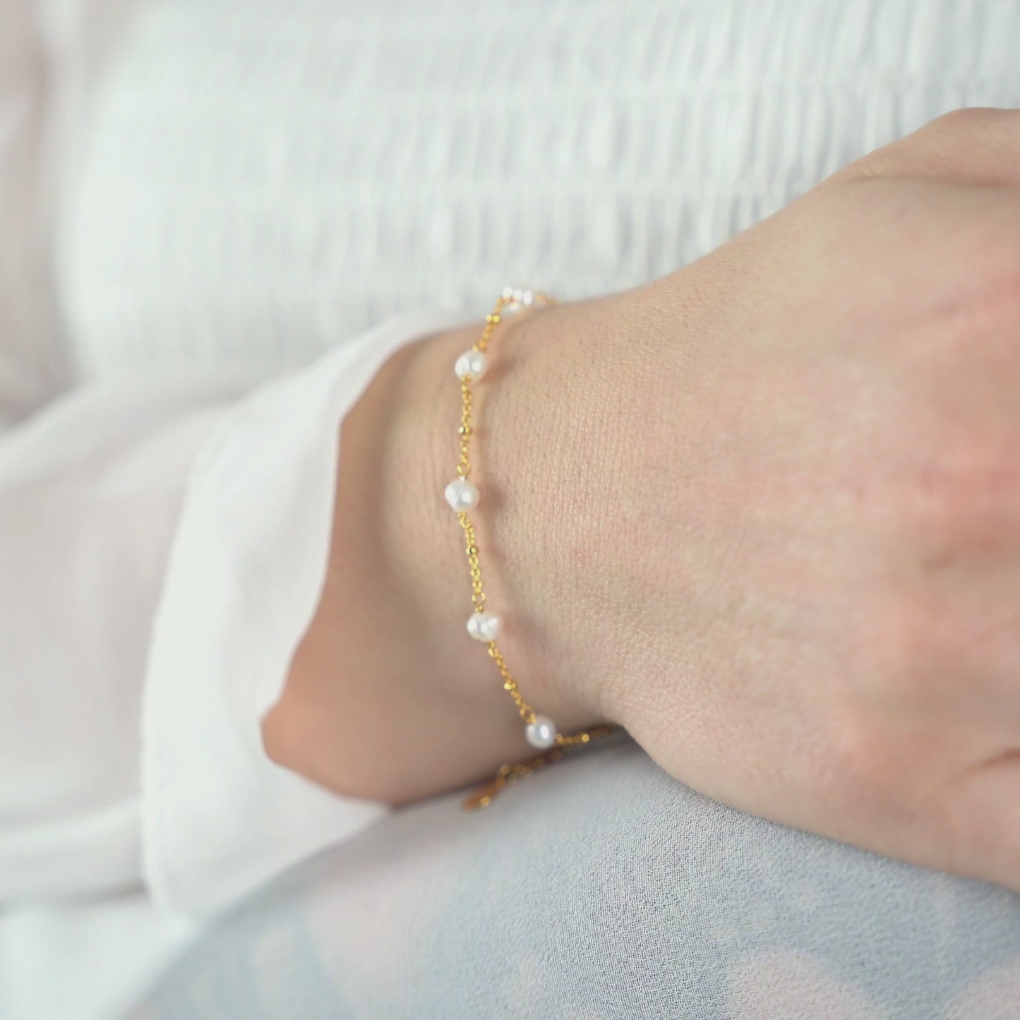 Beaded Chain Link Pearl Bracelet