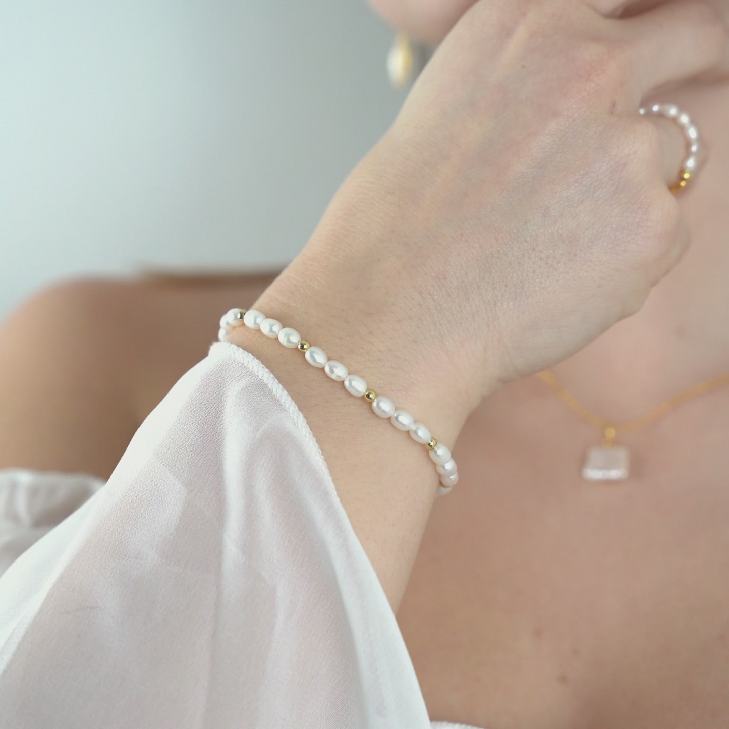 Seed Beaded Pearl Bracelet