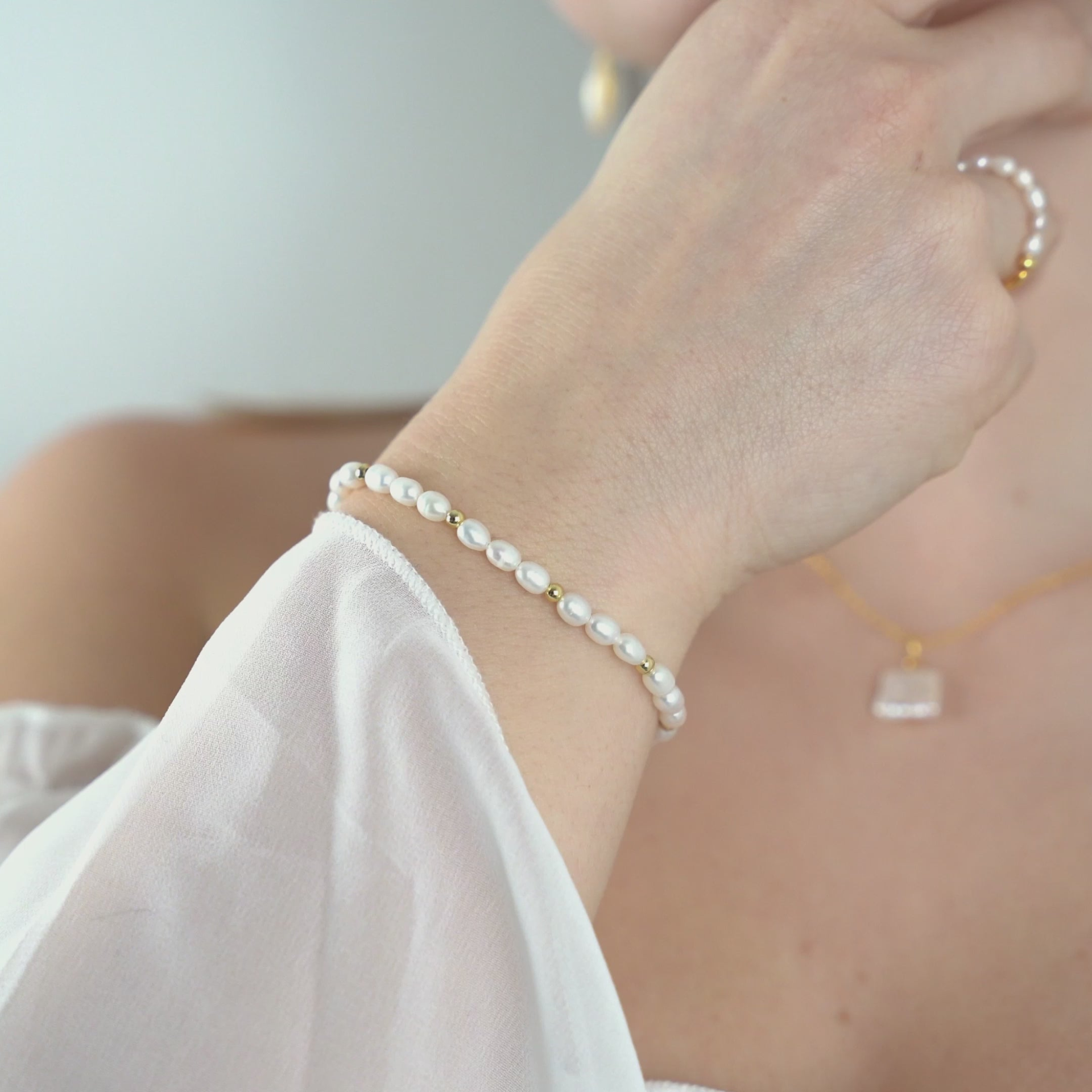 Seed Beaded Pearl Bracelet