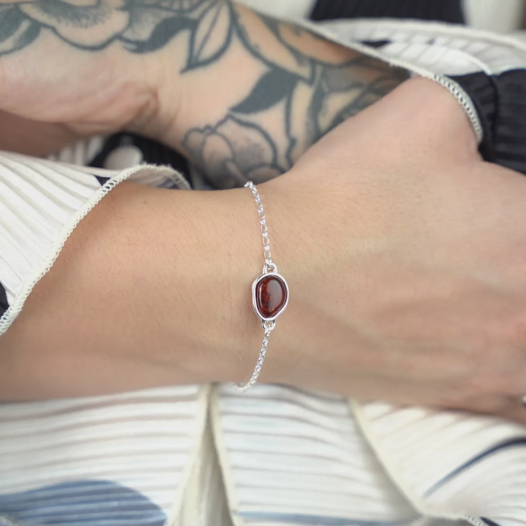 Cherry Amber ELEMENT Link Chain Bracelet
