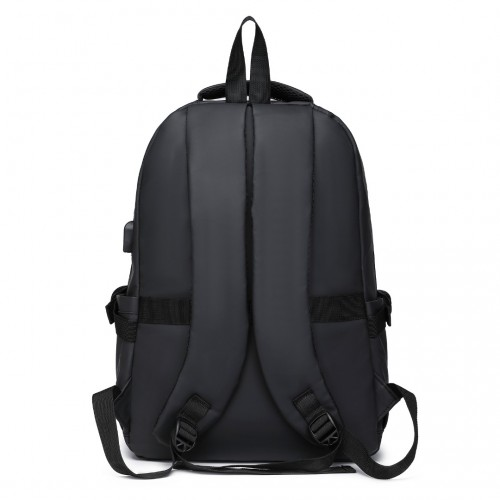 Kono Leisure Water-resistant Backpack with USB Charging Port - Black