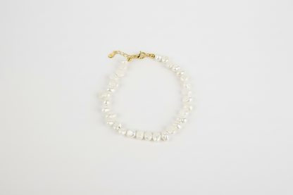 Classic Misshaped Pearl Bracelet