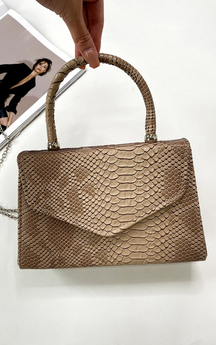 Elegant Croc Print Handbag - Stylish Nude Faux Leather Purse with Chain Strap