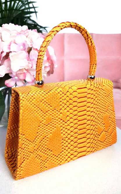 Elegant Croc Print Handbag - Stylish Nude Faux Leather Purse with Chain Strap