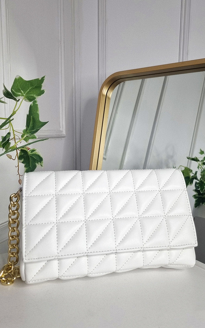 Stylish Faux Leather Padded Handbag with Gold Chain Detail - Perfect for Any Occasion