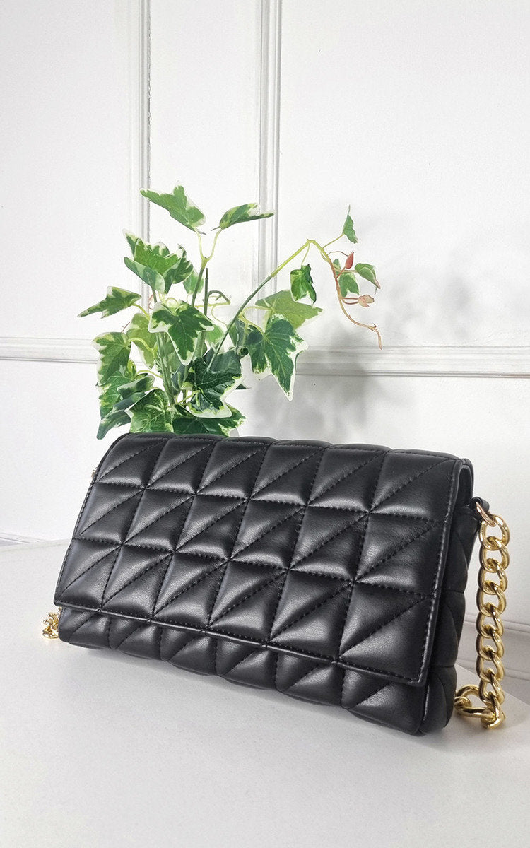 Stylish Faux Leather Padded Handbag with Gold Chain Detail - Perfect for Any Occasion