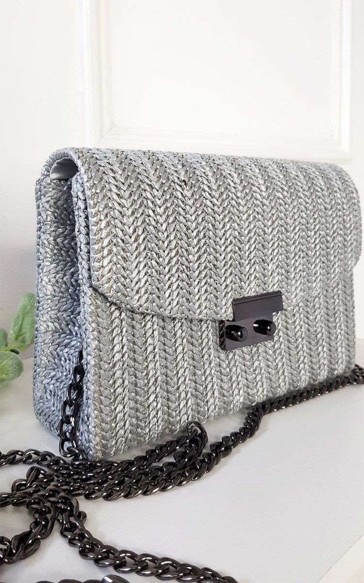Stylish Woven Handbag - Chic Ivory Shoulder Bag with Long Chain Strap