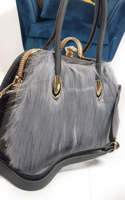 Luxurious Faux Fur Handbag - Stylish Winter Accessory with Faux Leather & Gold Diamante Clip