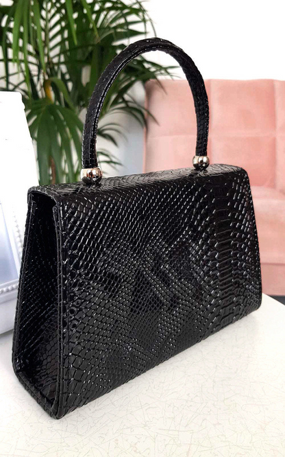 Elegant Croc Print Handbag - Stylish Nude Faux Leather Purse with Chain Strap