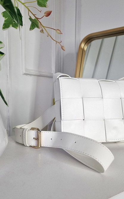 Elegant Faux Leather Woven Handbag - Stylish & Versatile | Taupe